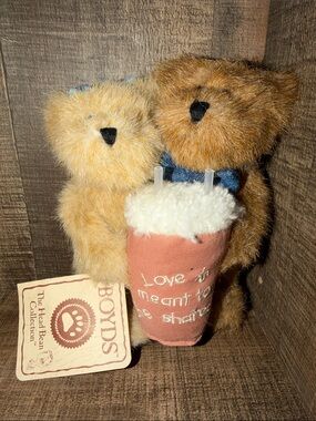 VINTAGE BOYD’S BEARS -Bear Love